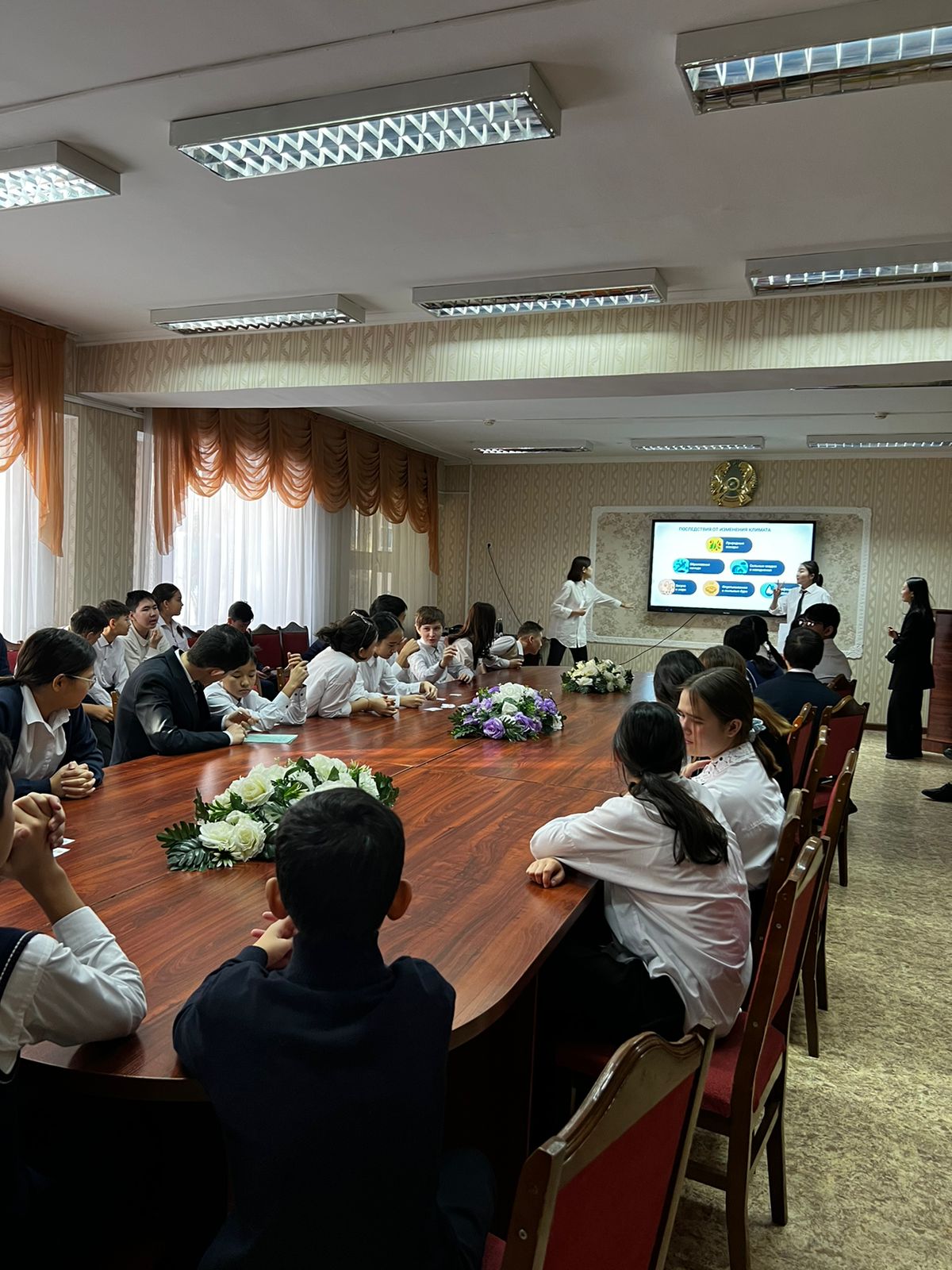 Volunteers4climate бағдарламасы негізінде 8 сынып оқушыларына сабақ өткізді