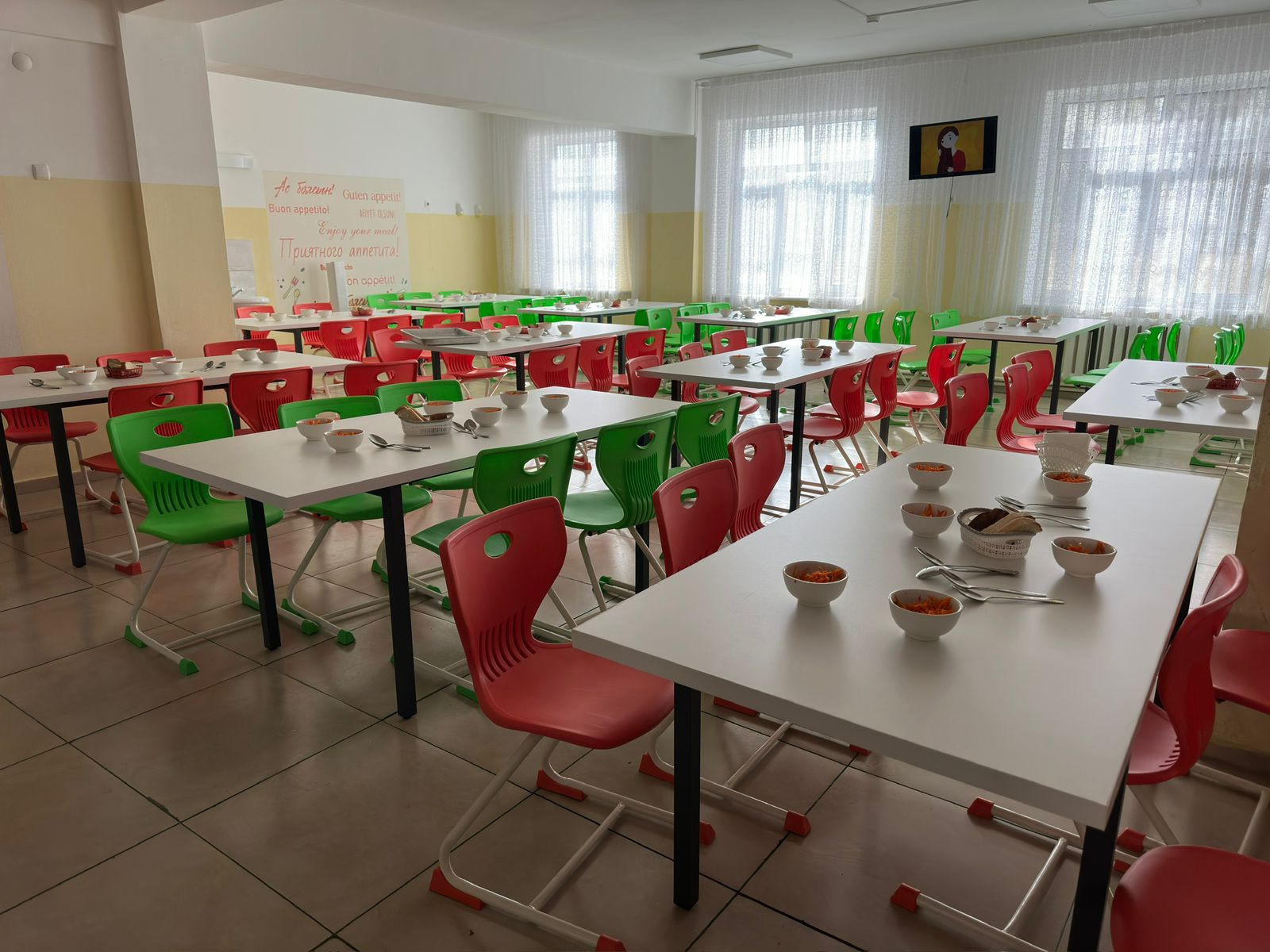 Мектеп асхана көрінісі